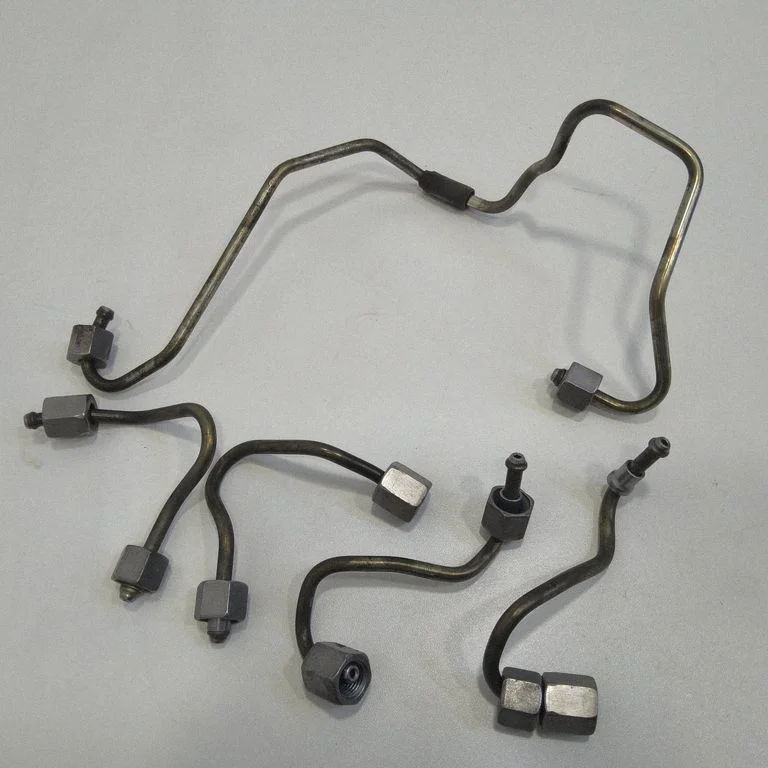 Fuel injector supply line/pipe