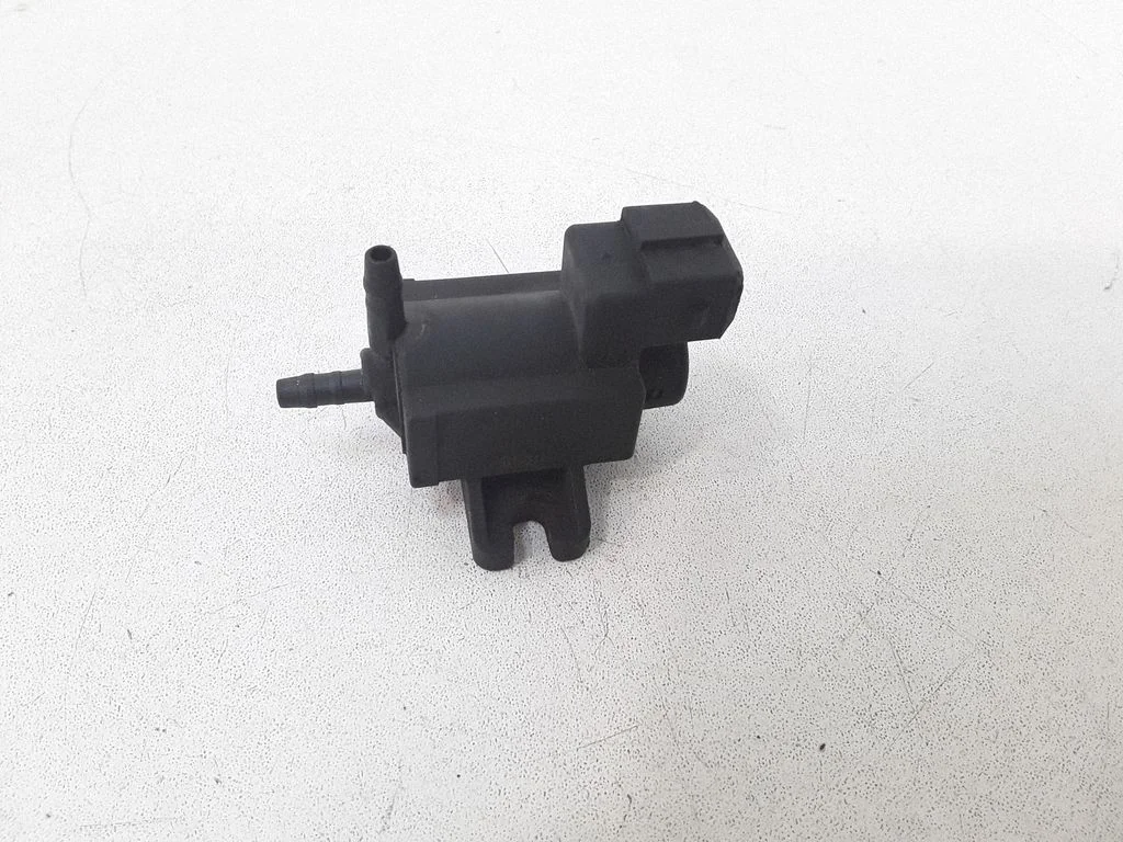 Vacuum valve