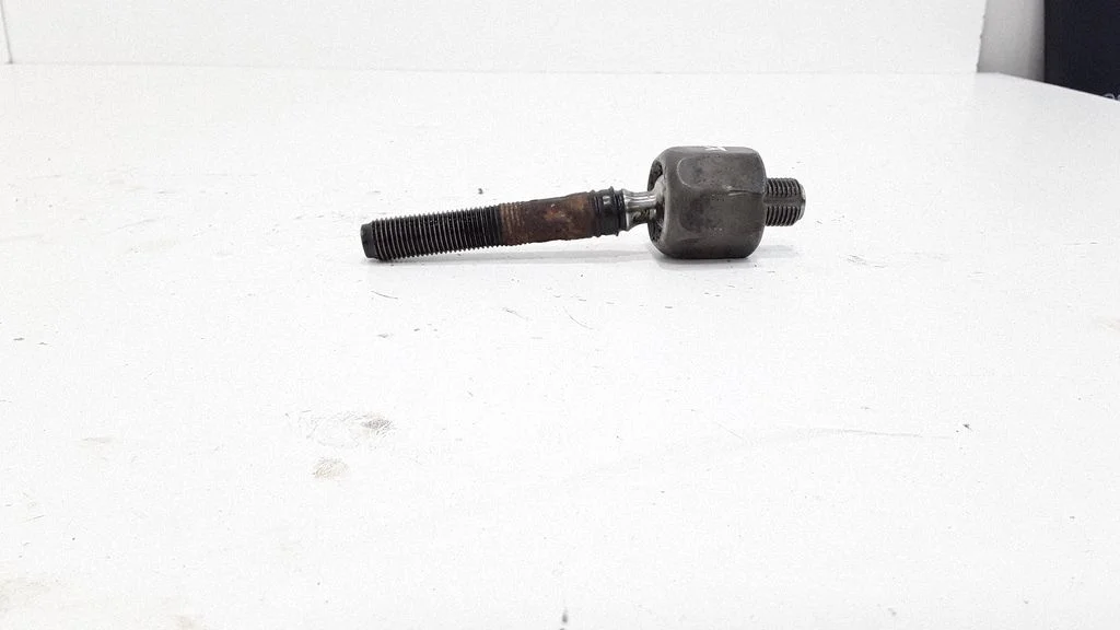 Steering tie rod – left