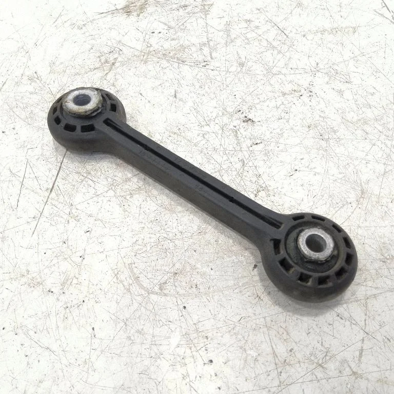 Eesmise stabilisaatori varras (link) – Audi A4 Allroad B8 (2008-2016)