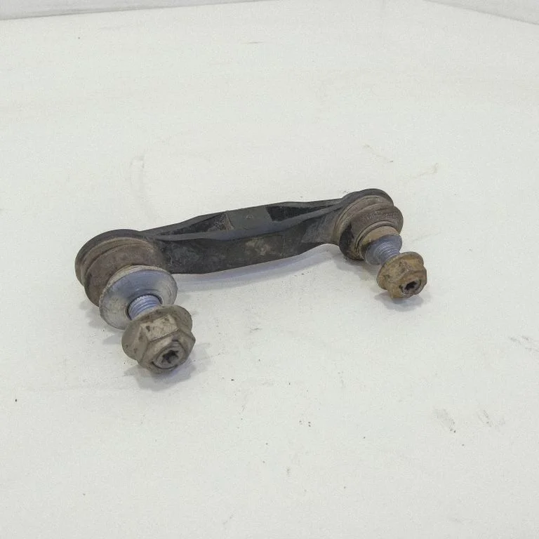Rear anti-roll bar/stabilizer link – rear left