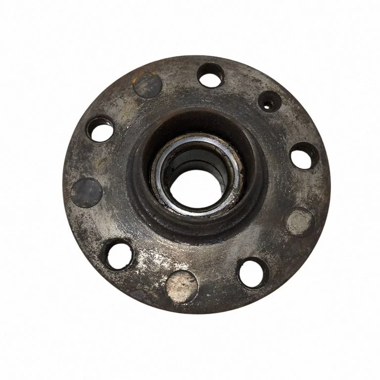Rear wheel hub – rear left