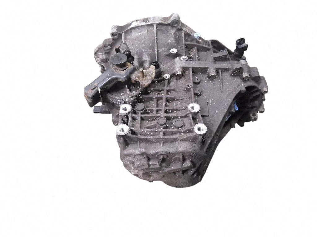 Mechaninė 6 pavarų dėžė