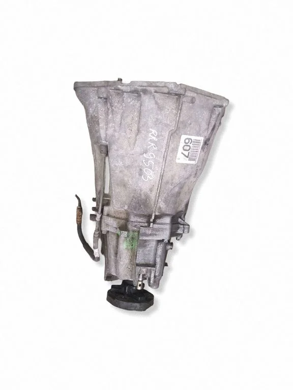 Mechaninė 5 pavarų dėžė