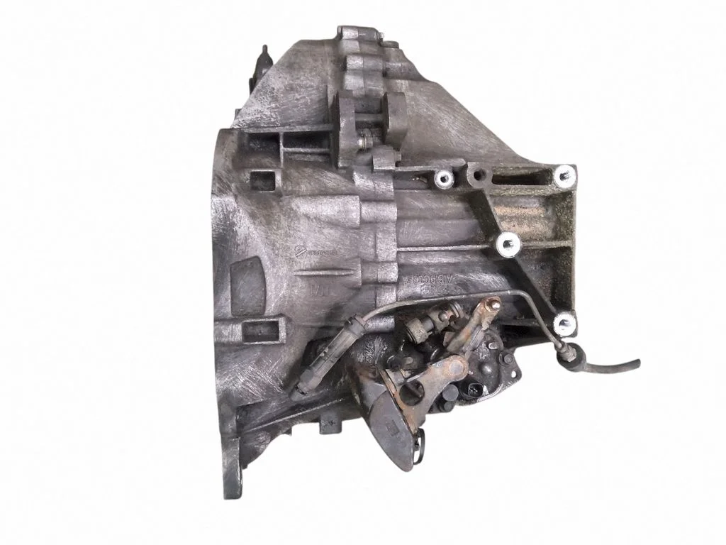 Mechaninė 6 pavarų dėžė