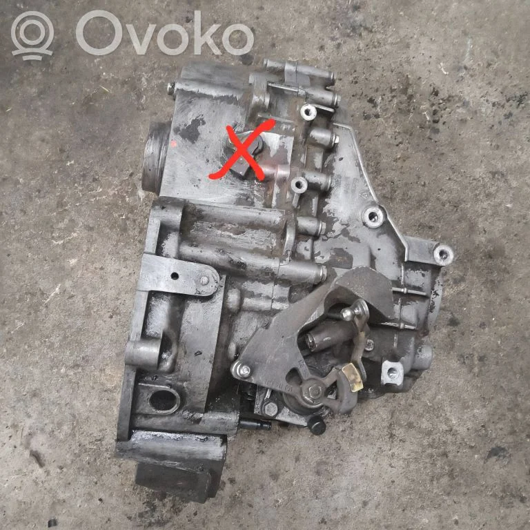 Mechaninė 6 pavarų dėžė