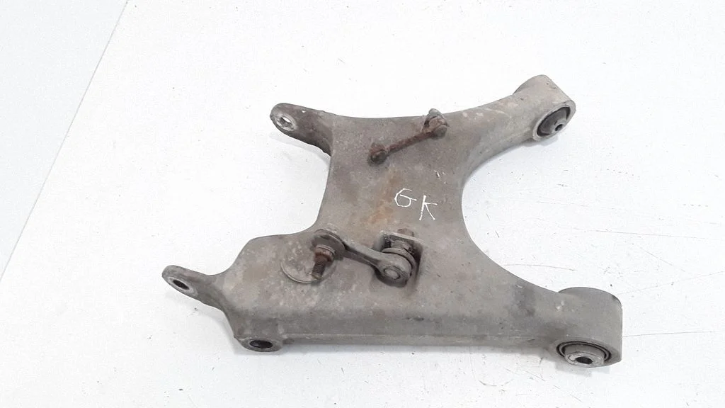Tagumine ülemine õõtshoob 1091485