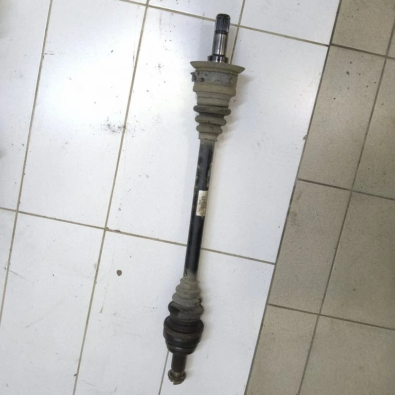 Rear driveshaft 7581027