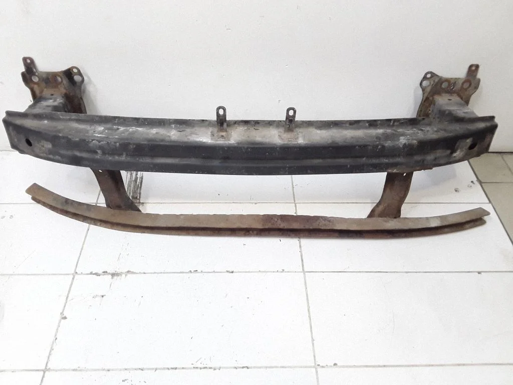 Front bumper cross member