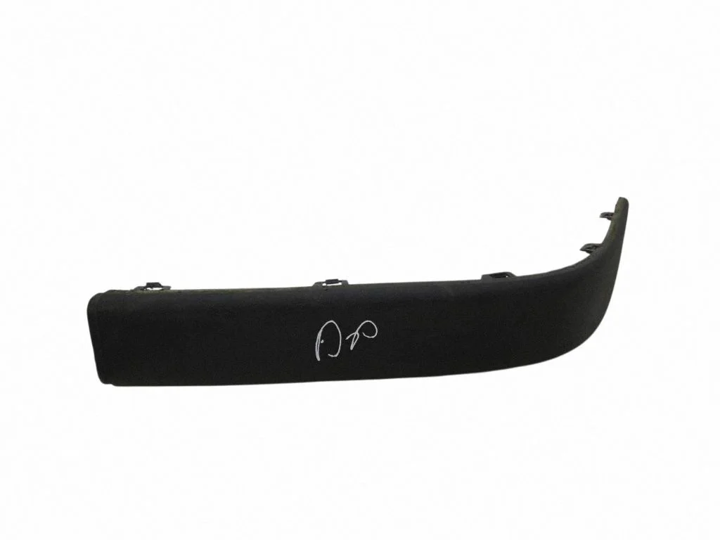 Front bumper splitter molding – Audi 100 S4 C4 (1990-1995)