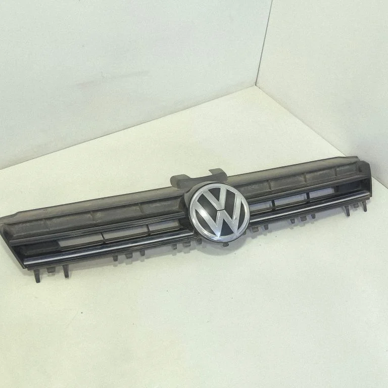 Front bumper upper radiator grill 5G0853653