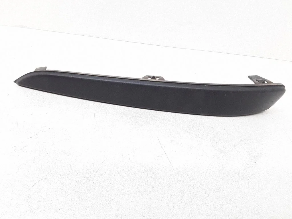Front bumper splitter molding 13121993