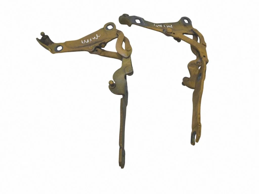 Engine bonnet/hood hinges – Mini One - Cooper Coupe R56 (2005-2014)
