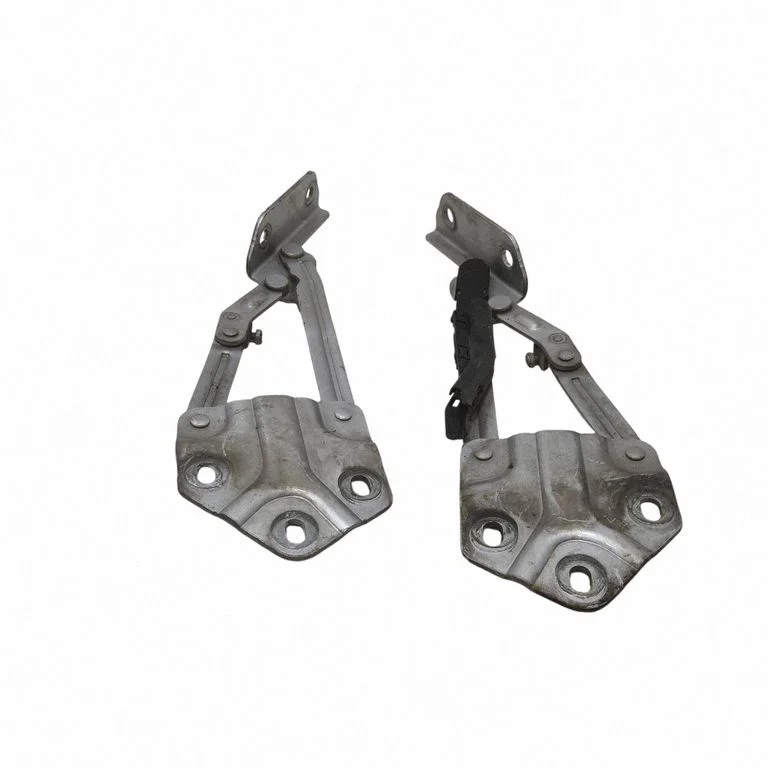 Engine bonnet/hood hinges