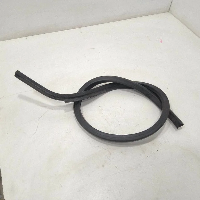 Engine compartment rubber – front