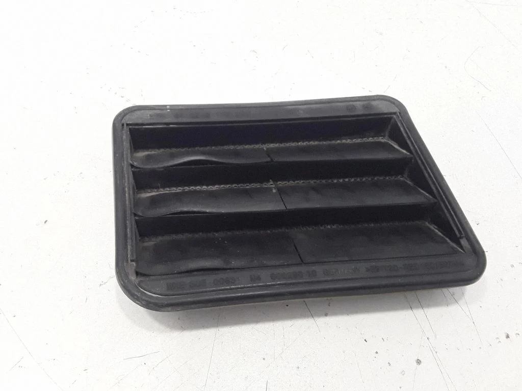 Ventilatsioonirest 9176945