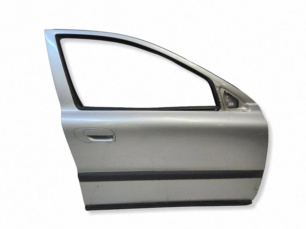 Front door – front right