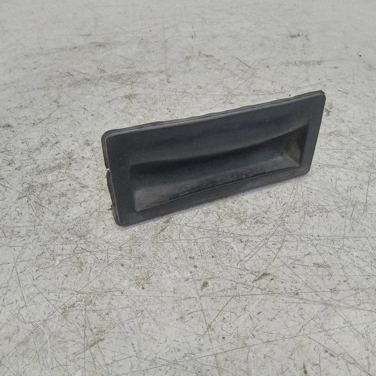 Tailgate/trunk/boot exterior handle 5N0827566