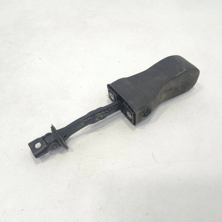 Front door check strap stopper – Volkswagen e-Golf (2014-)
