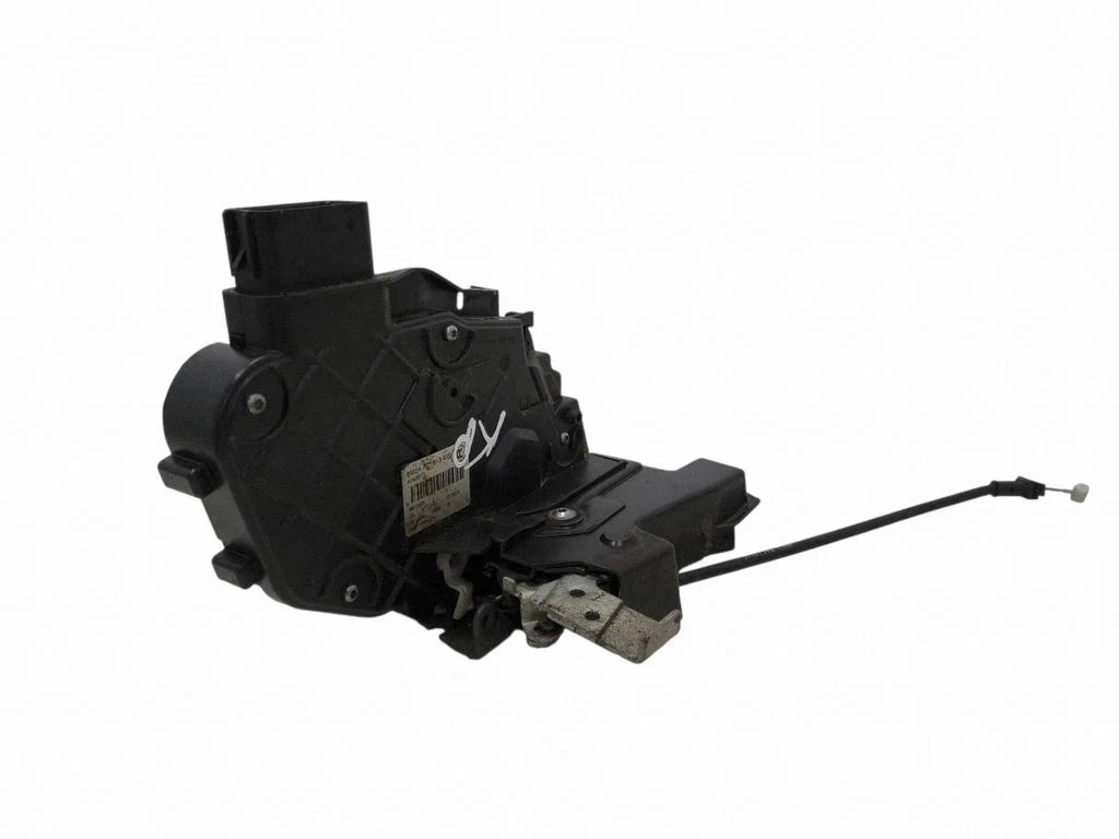 Esiukse lukk 6M2AR21813