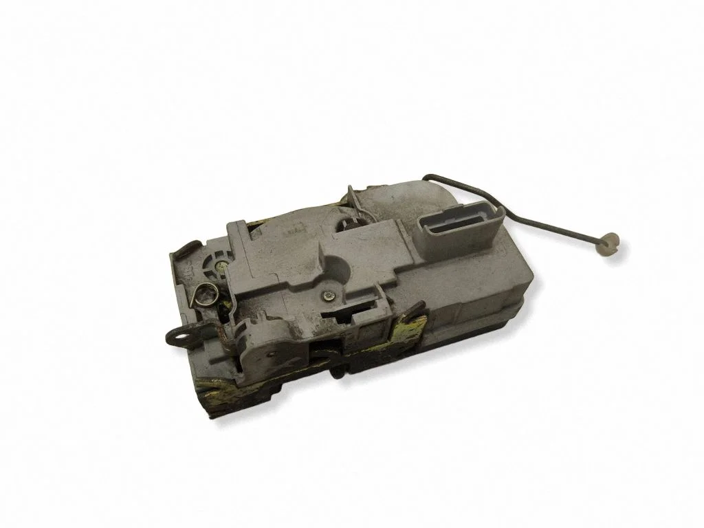Front door lock – front right