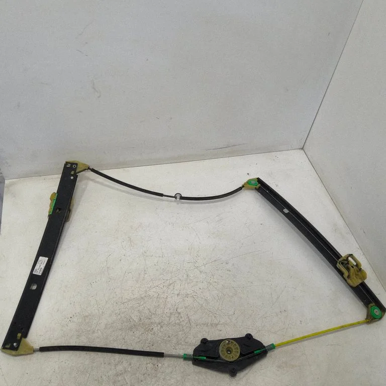 Front window lifting mechanism without motor 8K0837462A