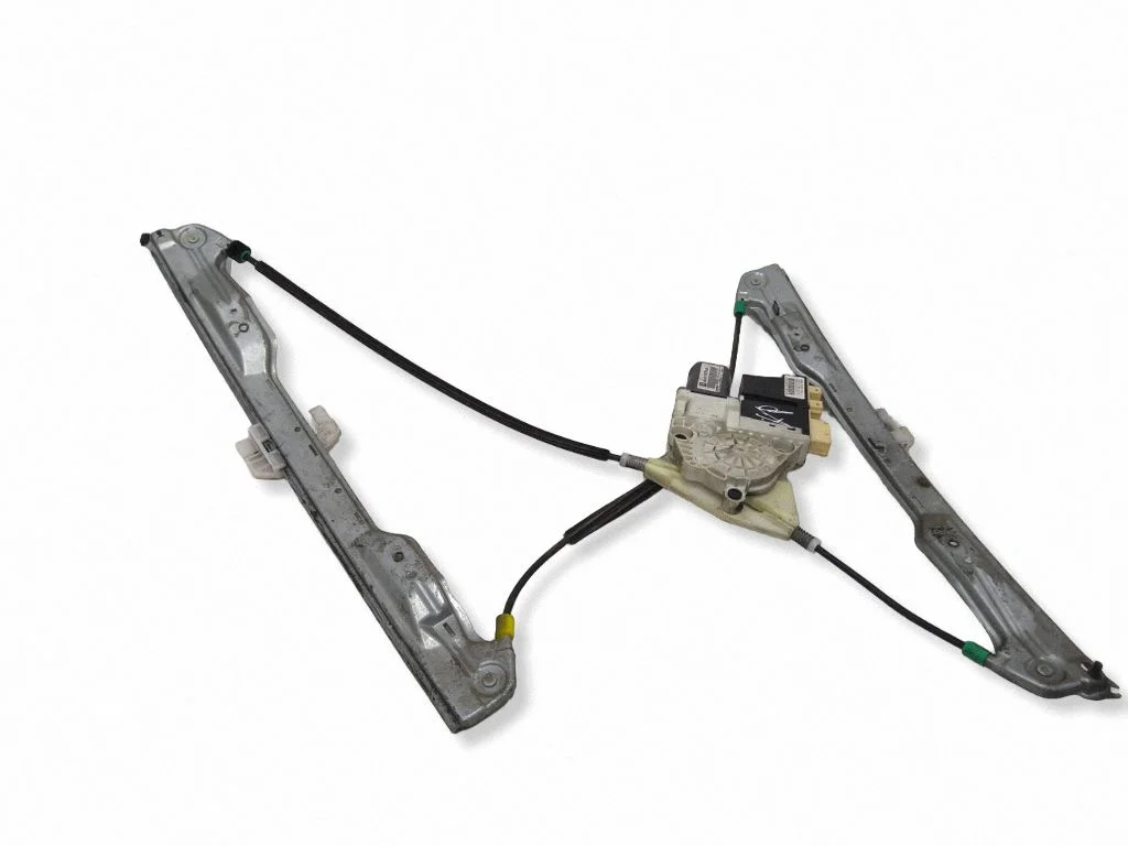 Mechaninis priekinio lango pakėlimo mechanizmas