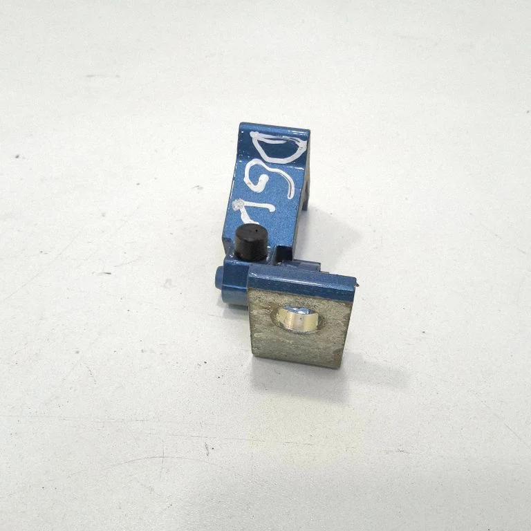 Rear door upper hinge 8K0831402P