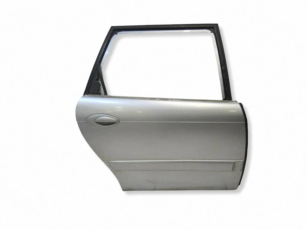 Rear door – rear right