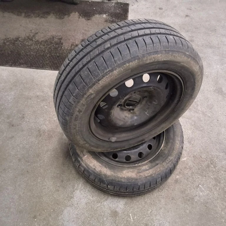 R14 plieninis štampuotas ratlankis (-iai)
