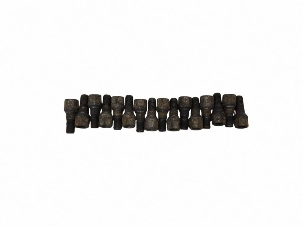 Nuts/bolts
