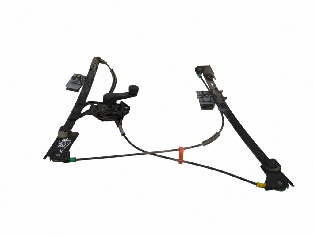 Mechaninis priekinio lango pakėlimo mechanizmas