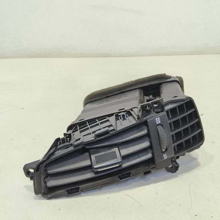 Dash center air vent grill 808883