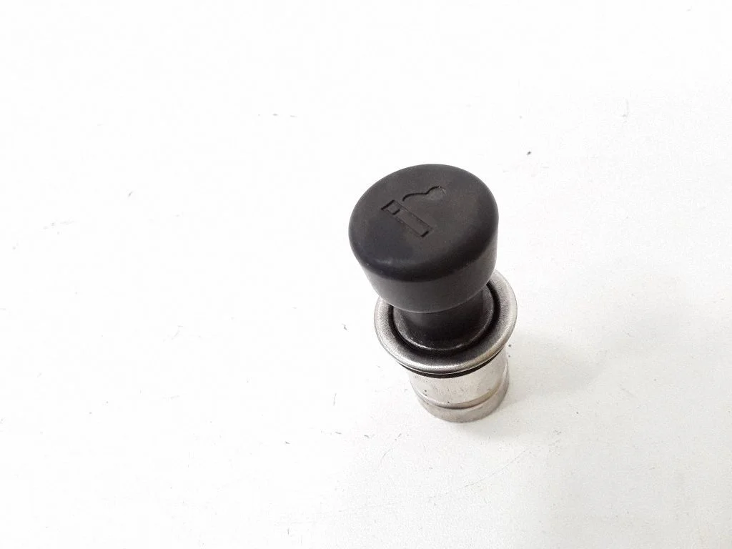 Cigarette lighter