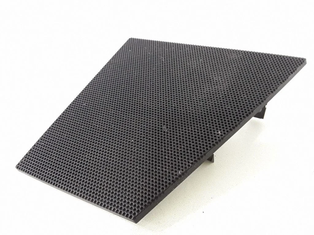 Side speaker trim/cover – Volkswagen Sharan (2001-2010)