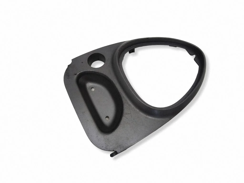 Gear shifter surround trim plastic – Citroen C5 (2005-2008)