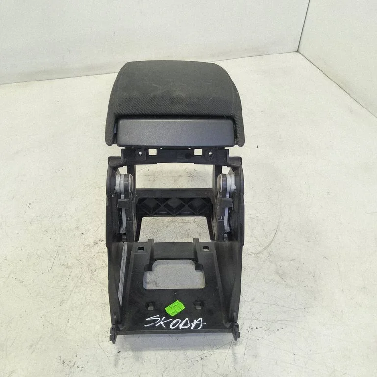 Armrest 1Z0864207D