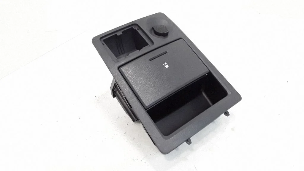 Topsihoidik (tagumine) – KIA Sorento (2002-2009)