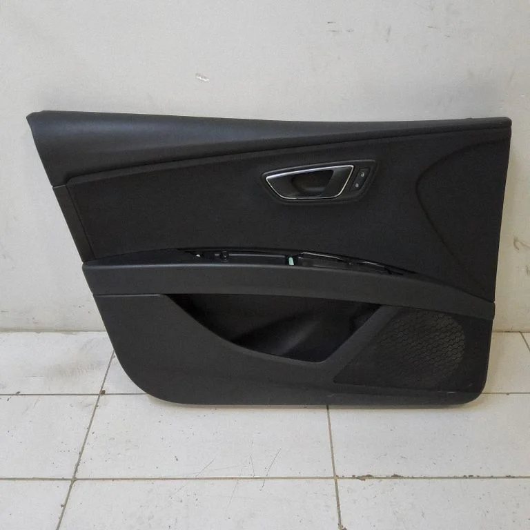 Boczek drzwi przednich – Seat Leon (5F) (2012-2019)