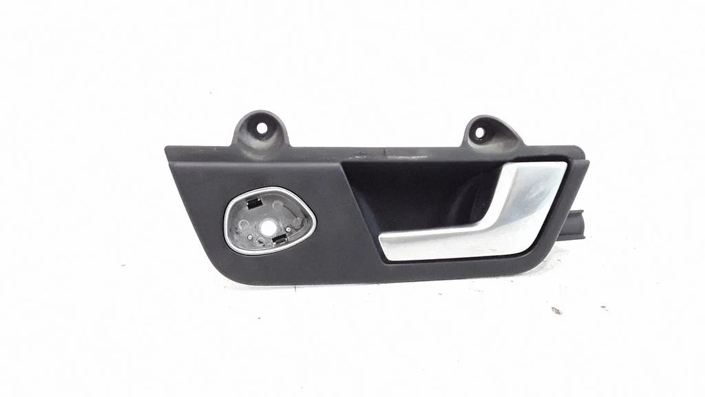 Rear door interior handle trim – Audi A4 S4 B6 8E 8H (2001-2005)