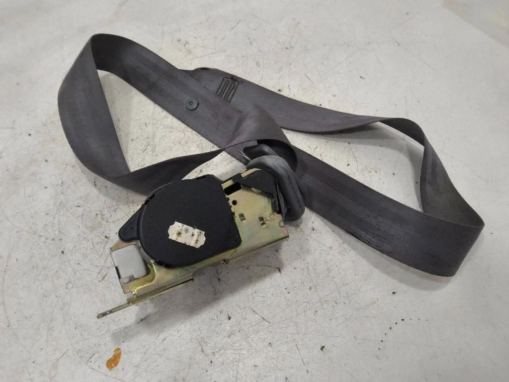 Rear seatbelt 550268200