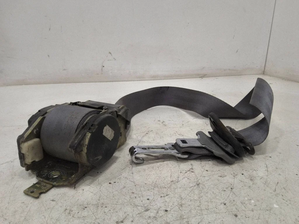 Rear seatbelt 0431663166