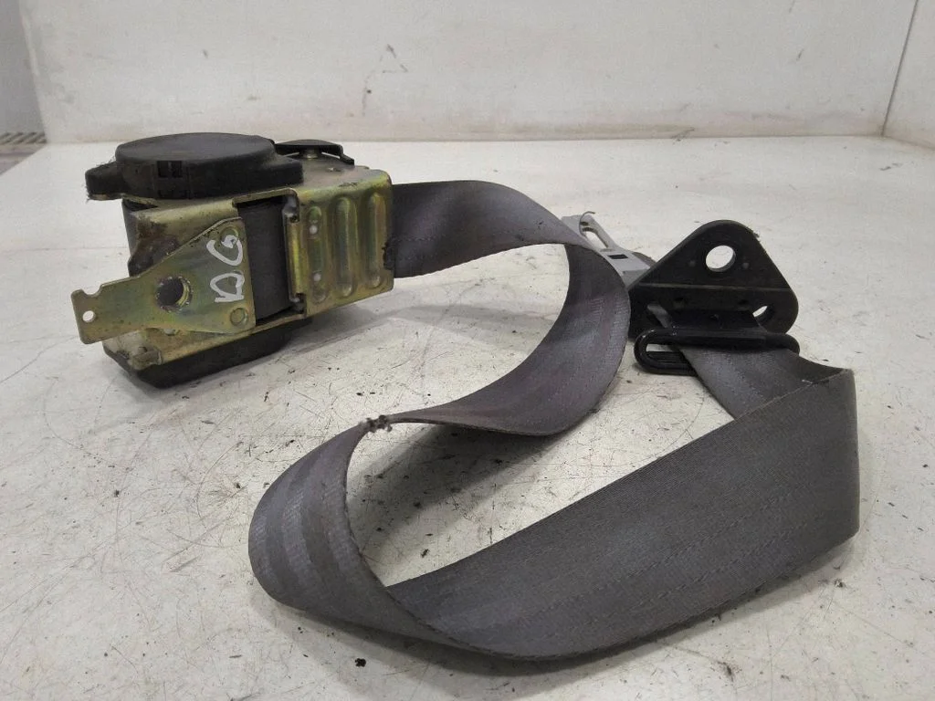 Rear seatbelt 0431663166