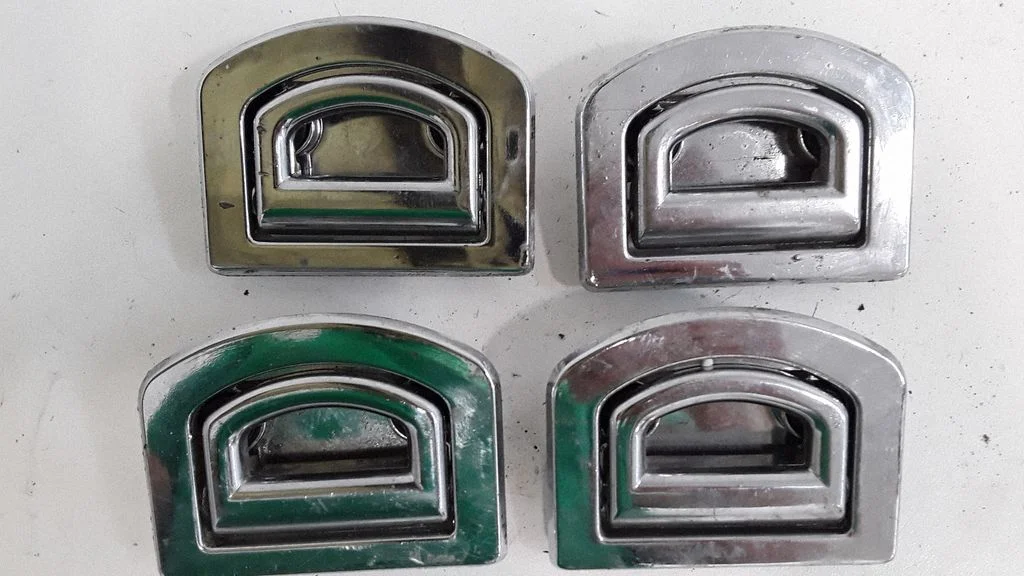 Tie down hook / loop