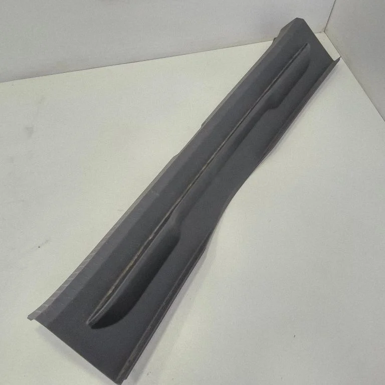 Trunk/boot sill cover protection 5G9863459