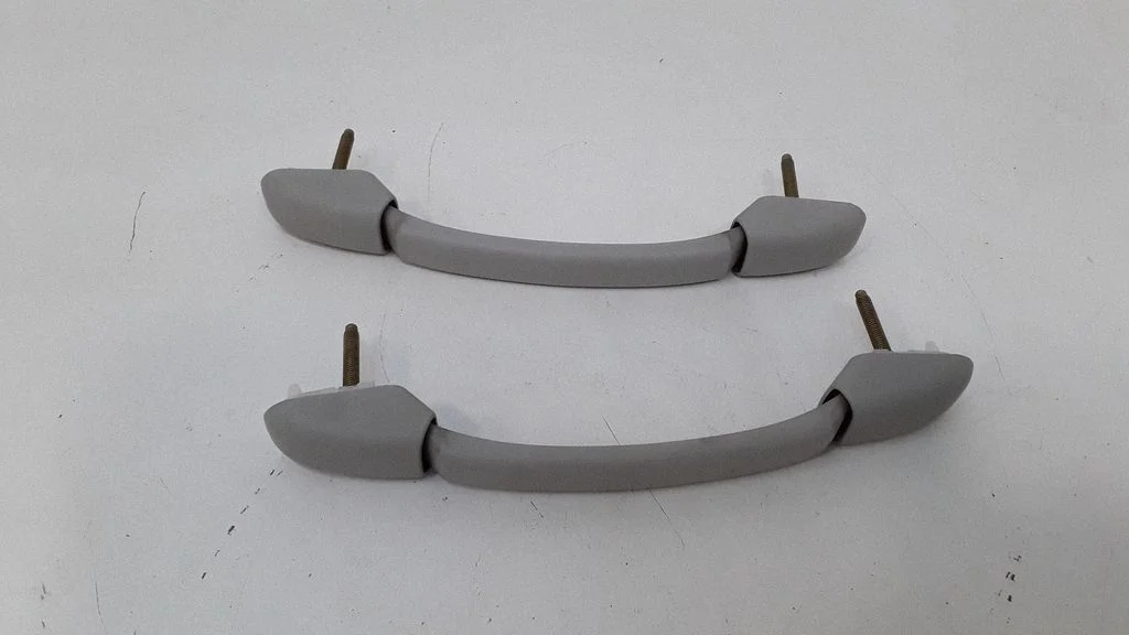 Front interior roof grab handle