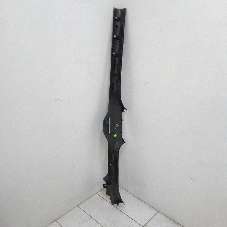 Front sill trim cover 5G4853371
