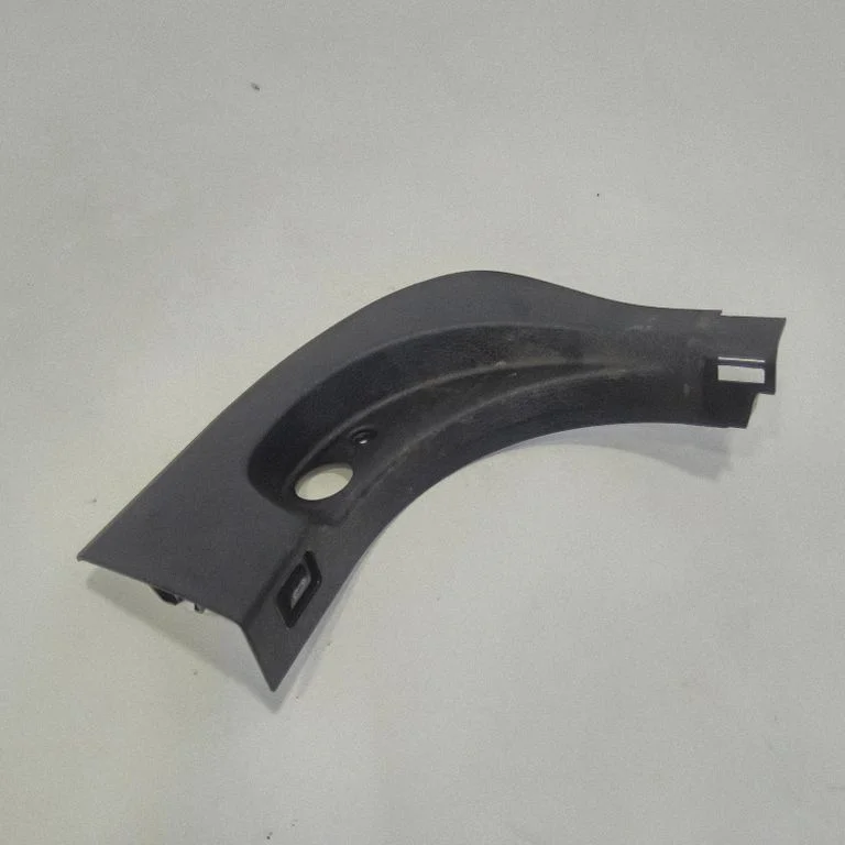 Foot area side trim 9162735