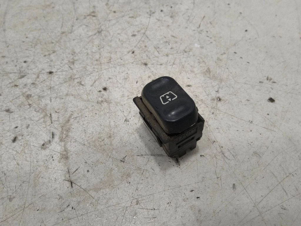 Electric window control switch 350R7H07