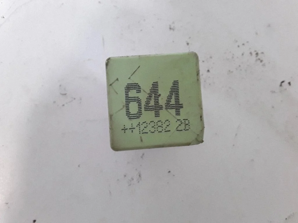 Other relay 4H0951253